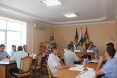 Депутаты поддержали решение района помогать поселениям 