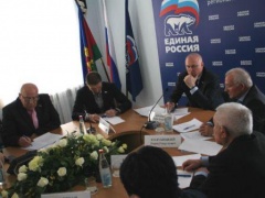 Защитить пожилых людей от мошенников