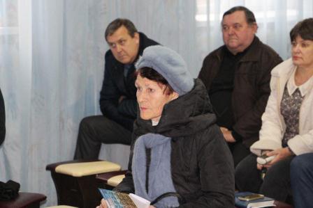 Евгений Ильин провел прием граждан в Нововладимировском поселении