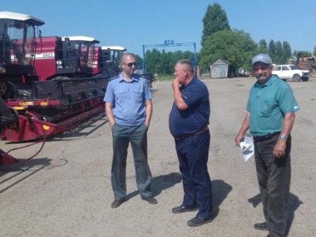 Аграрии готовят технику