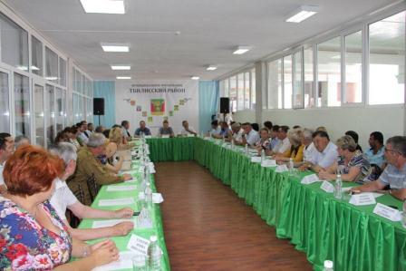 Глава Тбилисского района встретился с блогерами и представителями общественности