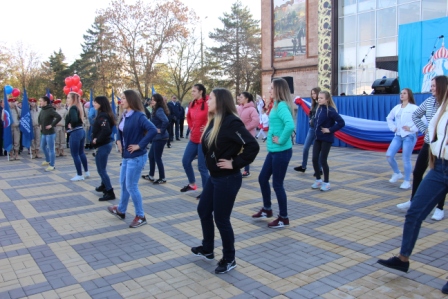В Тбилисском районе отмечают День народного единства