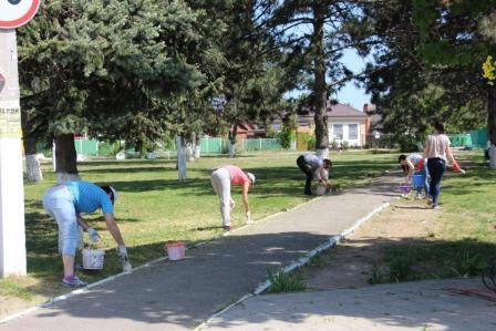 Очередной субботник прошел в Тбилисской