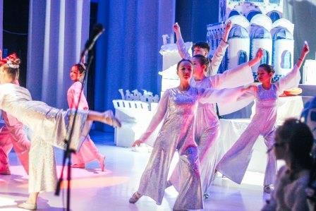 350 участников собрал Тбилисский фестиваль «Рождественская звезда»