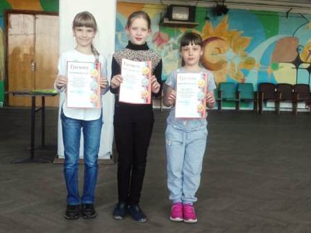 Ученики начальных классов сразились в игре в шахматы