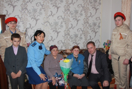 В Тбилисском районе труженицам тыла вручили юбилейные медали