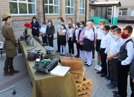 Районный музей проводит выездные выставки экспонатов