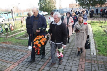 Посещение мест захоронений неизвестных солдат в Алексее-Тенгинском сельском поселении