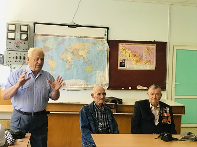 Школьники хутора Северин встретились с тружениками тыла