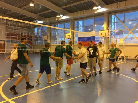 В «Олимпе» прошел товарищеский матч по волейболу