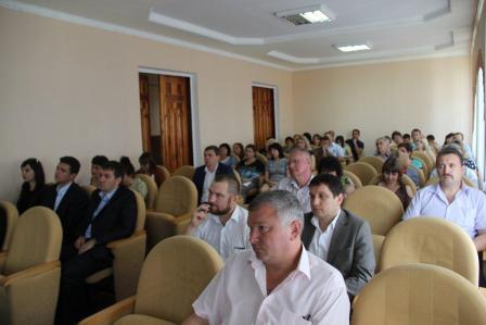 Краевые специалисты провели масштабную работу в Тбилисском районе 