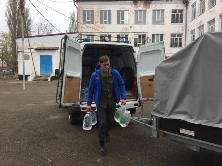 Тбилисцы продолжают оказывать помощь пострадавшим от подтопления