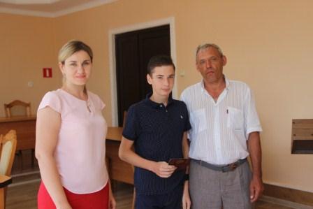 10 августа 2017 года в зале районной администрации состоялась торжественная церемония вручения паспортов 