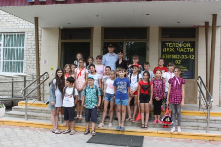 Школьники побывали на экскурсии в отделе МВД России по Тбилисскому району