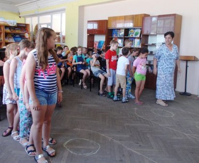 В детской библиотеке состоялось театрализованное открытие лагеря дневного пребывания СОШ №1