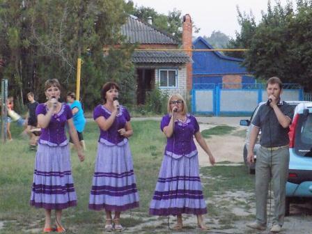 В Ловлинской жители улицы Молодежной отметили свой праздник