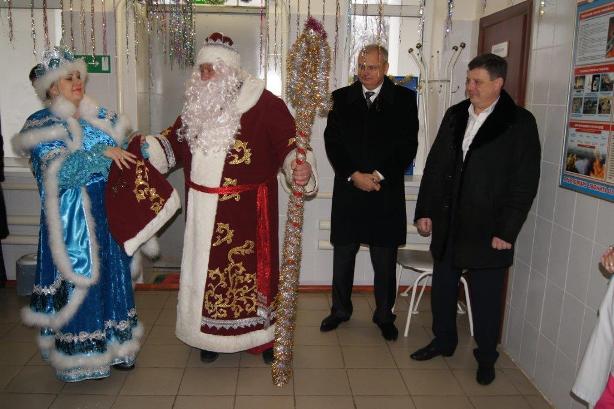 Подарки детям, находящимся на лечении