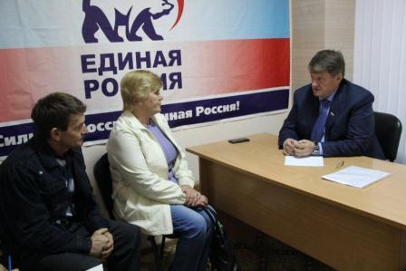 Прием граждан проводит А.Ткачев