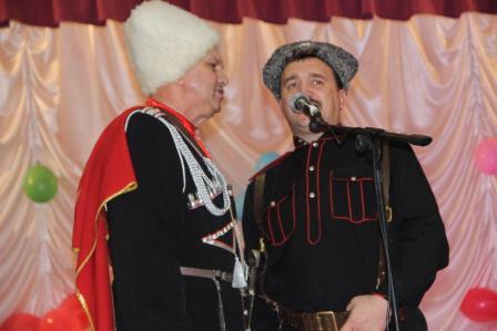 Евгений Ильин поздравил работников культуры