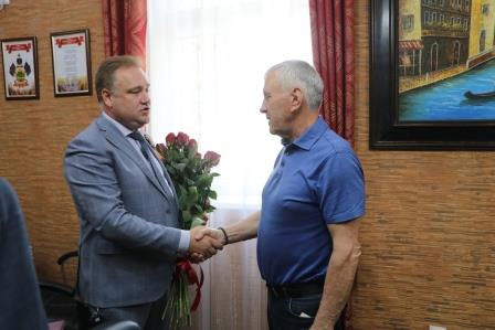Глава Тбилисского района поздравил Героев труда Кубани