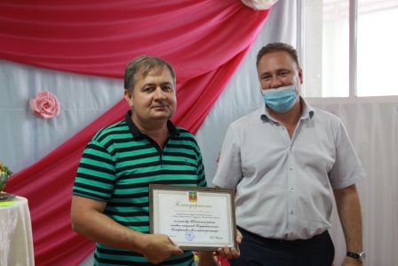 В Тбилисском районе работников торговли поздравили с профессиональным праздником