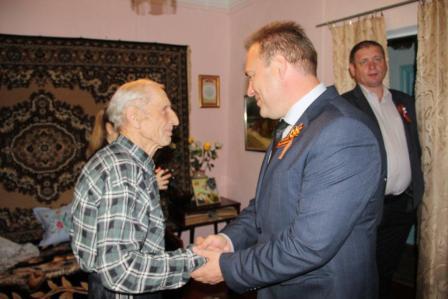 Ветеран ВОв из Тбилисской пишет картины