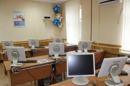 В Тбилисской пенсионеры сели за парты 