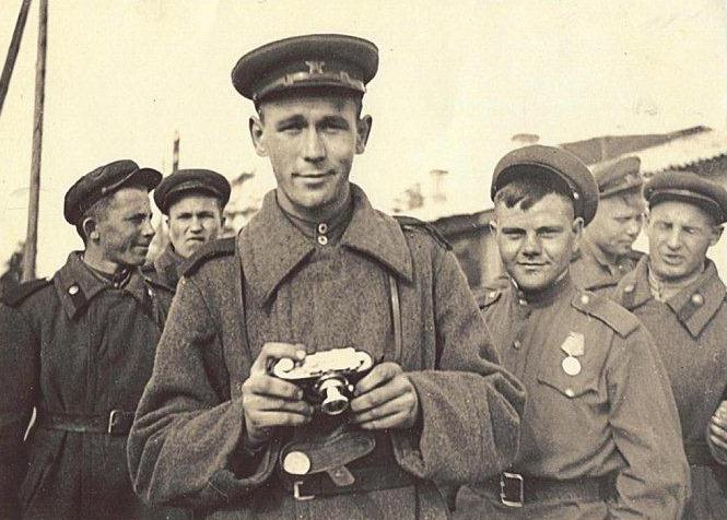 Военный корреспондент Ефим Лазарев