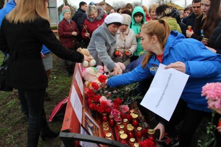 В Тбилисском районе проходит акция в память о погибших в Кемерово
