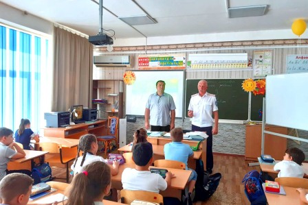 В классах казачьей направленности прошли тематические классные часы