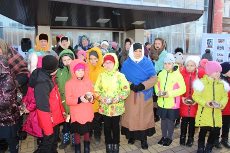 Тбилисские артисты провели акцию «Блокадный хлеб»