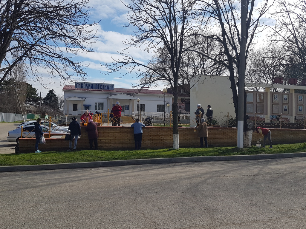 1000 тбилисцев приняли участие во Всекубанском субботнике