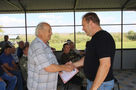 Тбилисских охотников и рыболовов наградили почетными грамотами и памятными медалями