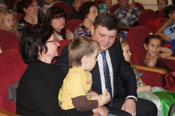 Поздравление детей с Новым годом