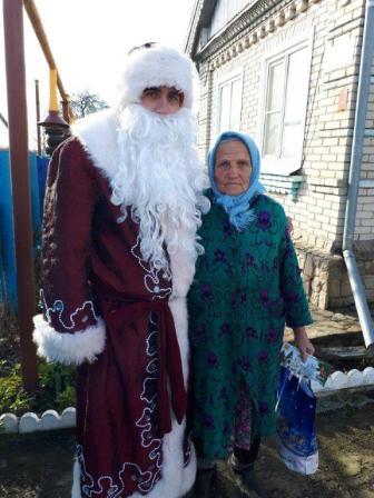 В Тбилисском районе поздравили ветеранов с Новым годом