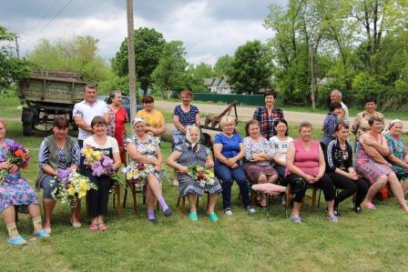 В Тбилисском районе ветерана приехали поздравлять на бронетранспортере