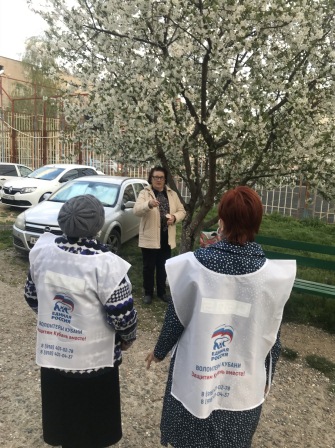 Пасхальные куличи от Тбилисских единороссов