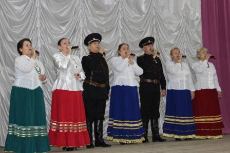 Сотрудников полиции поздравили с профессиональным праздником