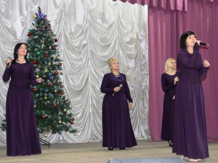 В Тбилисском районе спасателей поздравили с профессиональным праздником