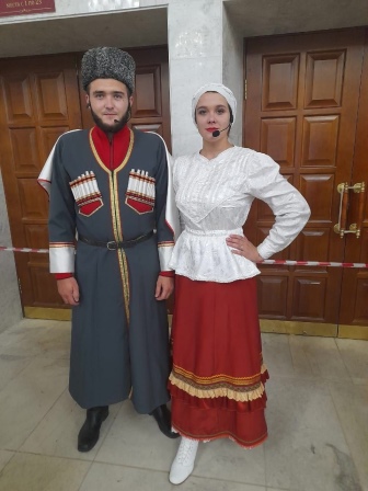 17 сентября 2022 года Евгений Майоров и Вера Белая &nbsp;выступили на главной площади города Краснодара вместе с дружной культурной семьёй из 44 муниципалитетов