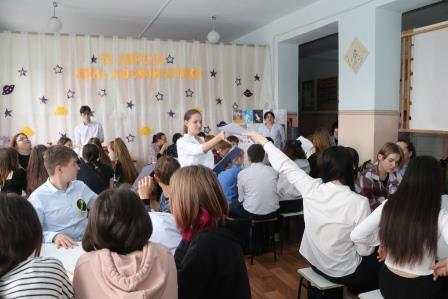 «Космическая викторина» прошла в десятой школе