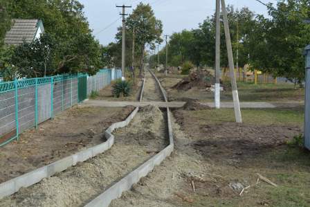 В Ванновском поселении строят новые тротуары