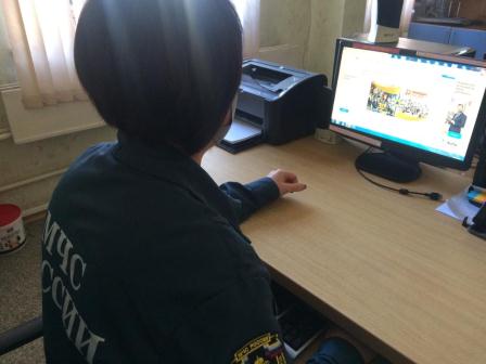 Сотрудники 129 пожарно-спасательной части уже начали проходить тестирование. 