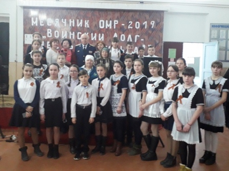 В тбилисских школах прошли линейки, посвященные освобождению Тбилисского района от немецко-фашистских захватчиков