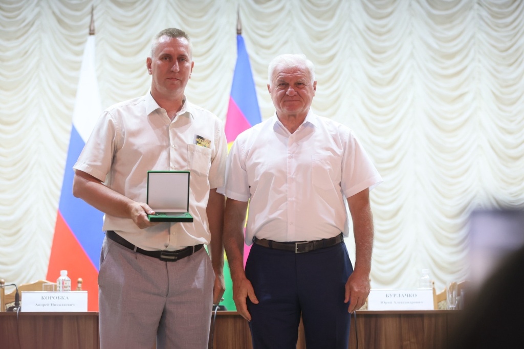 Два фермера из Тбилисского района удостоены звания «Заслуженный фермер»!