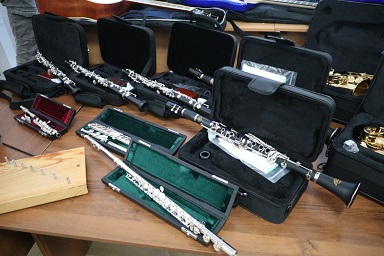 Новые инструменты получила школа искусств станицы Тбилисской 