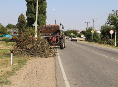В Тбилисской и хуторе Северин приводят в порядок стадионы