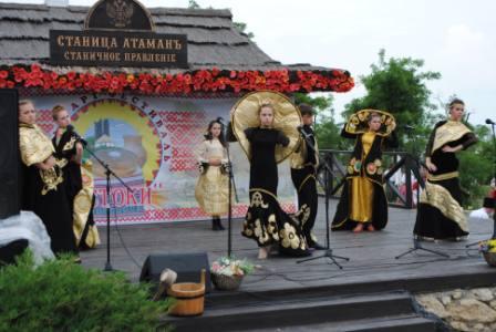 В выставочном комплексе &laquo;Атамань&raquo; фестиваль &laquo;Истоки&raquo; 