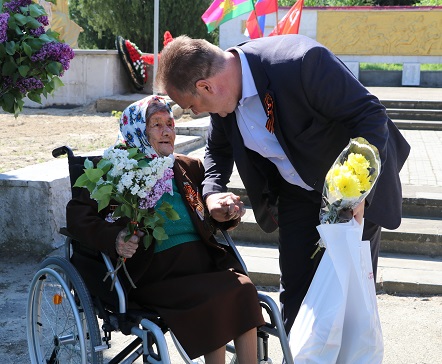 Для тбилисских ветеранов организовали парады Победы