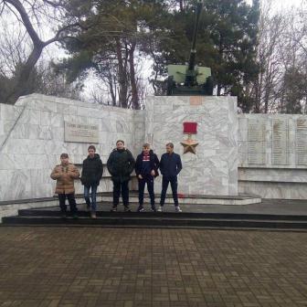 Тбилисские школьники посетили с музей военной техники